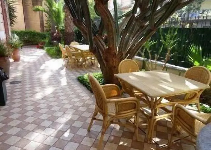 Archirafi فندق باليرمو